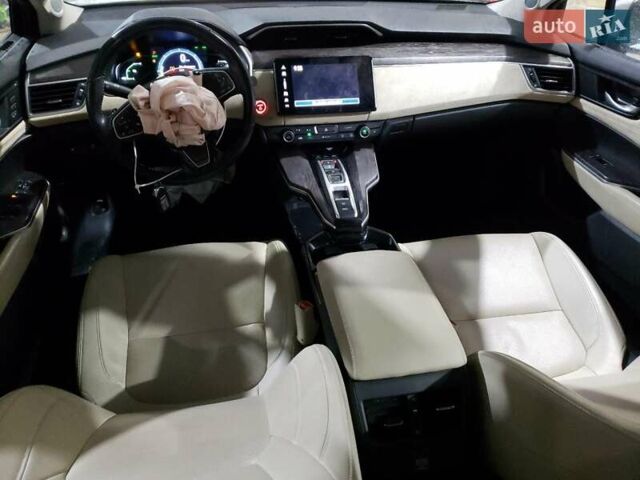 Белый Хонда Клерити, объемом двигателя 0 л и пробегом 93 тыс. км за 3000 $, фото 7 на Automoto.ua