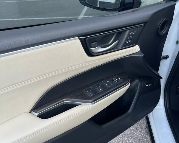 Белый Хонда Клерити, объемом двигателя 1.5 л и пробегом 19 тыс. км за 22500 $, фото 13 на Automoto.ua