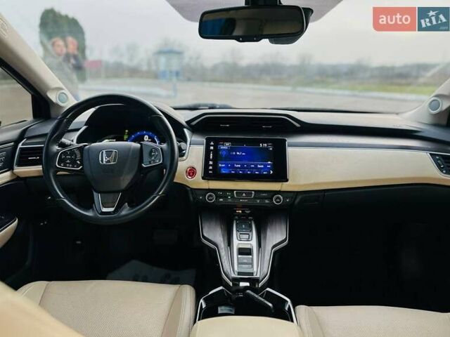 Белый Хонда Клерити, объемом двигателя 0 л и пробегом 204 тыс. км за 16200 $, фото 21 на Automoto.ua