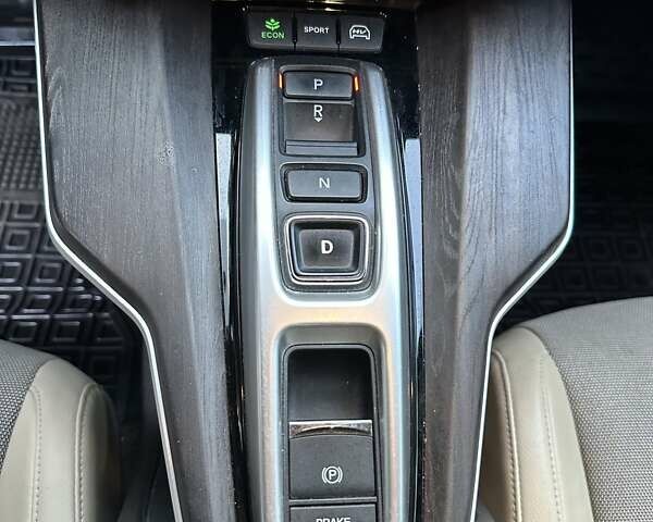 Белый Хонда Клерити, объемом двигателя 1.5 л и пробегом 118 тыс. км за 17800 $, фото 34 на Automoto.ua