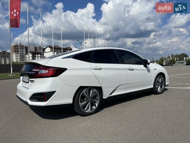 Белый Хонда Клерити, объемом двигателя 1.5 л и пробегом 19 тыс. км за 22500 $, фото 5 на Automoto.ua