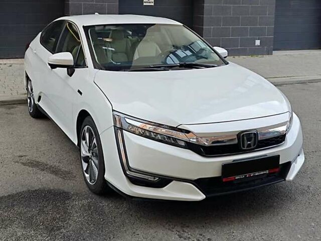 Белый Хонда Клерити, объемом двигателя 1.5 л и пробегом 72 тыс. км за 24700 $, фото 4 на Automoto.ua