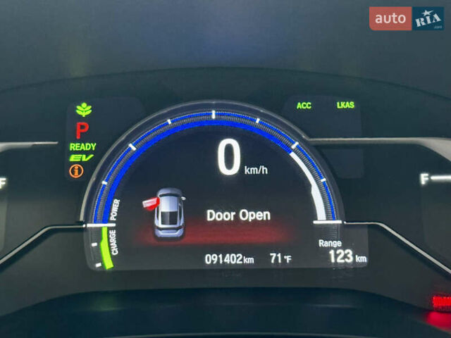 Белый Хонда Клерити, объемом двигателя 1.5 л и пробегом 91 тыс. км за 20700 $, фото 11 на Automoto.ua