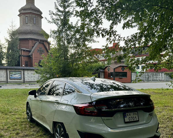 Белый Хонда Клерити, объемом двигателя 1.5 л и пробегом 91 тыс. км за 20700 $, фото 8 на Automoto.ua