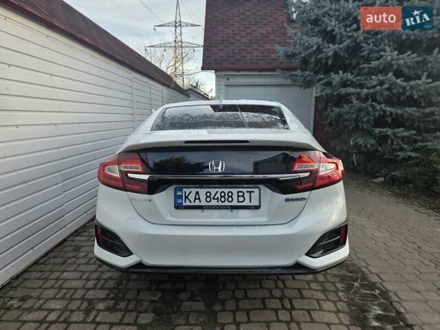 Білий Хонда Клериті, об'ємом двигуна 1.5 л та пробігом 43 тис. км за 21499 $, фото 4 на Automoto.ua