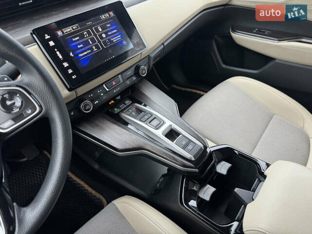 Белый Хонда Клерити, объемом двигателя 1.5 л и пробегом 47 тыс. км за 19600 $, фото 21 на Automoto.ua