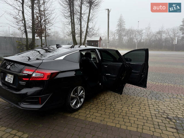 Черный Хонда Клерити, объемом двигателя 1.5 л и пробегом 138 тыс. км за 17800 $, фото 21 на Automoto.ua