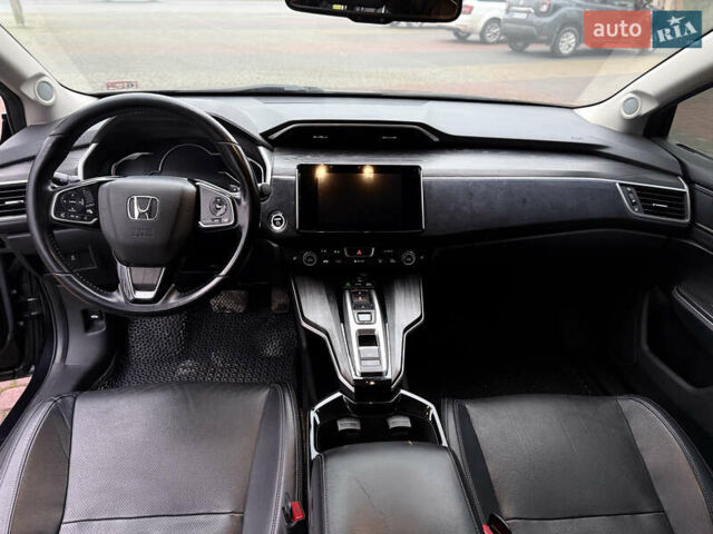 Черный Хонда Клерити, объемом двигателя 1.5 л и пробегом 138 тыс. км за 17800 $, фото 29 на Automoto.ua