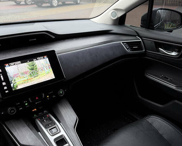 Черный Хонда Клерити, объемом двигателя 1.5 л и пробегом 138 тыс. км за 17800 $, фото 26 на Automoto.ua