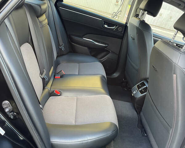 Чорний Хонда Клериті, об'ємом двигуна 1.5 л та пробігом 90 тис. км за 21700 $, фото 15 на Automoto.ua