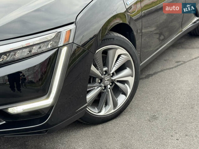 Чорний Хонда Клериті, об'ємом двигуна 1.5 л та пробігом 163 тис. км за 18777 $, фото 4 на Automoto.ua