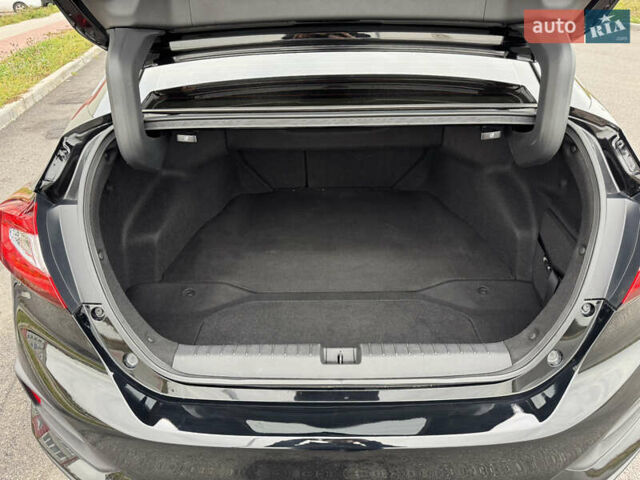 Черный Хонда Клерити, объемом двигателя 1.5 л и пробегом 163 тыс. км за 18900 $, фото 36 на Automoto.ua