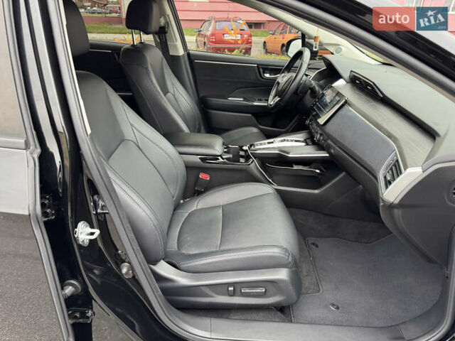 Черный Хонда Клерити, объемом двигателя 1.5 л и пробегом 163 тыс. км за 18900 $, фото 77 на Automoto.ua