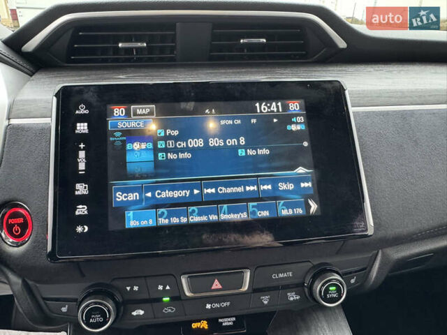 Чорний Хонда Клериті, об'ємом двигуна 1.5 л та пробігом 163 тис. км за 18777 $, фото 49 на Automoto.ua