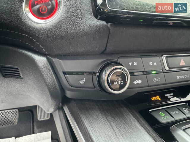 Черный Хонда Клерити, объемом двигателя 1.5 л и пробегом 163 тыс. км за 18900 $, фото 65 на Automoto.ua