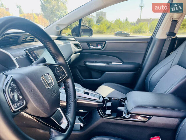 Черный Хонда Клерити, объемом двигателя 1.5 л и пробегом 144 тыс. км за 18500 $, фото 4 на Automoto.ua
