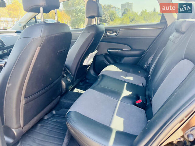 Черный Хонда Клерити, объемом двигателя 1.5 л и пробегом 144 тыс. км за 18500 $, фото 5 на Automoto.ua