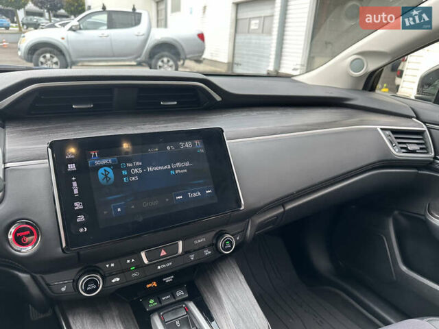 Чорний Хонда Клериті, об'ємом двигуна 1.5 л та пробігом 120 тис. км за 19299 $, фото 26 на Automoto.ua