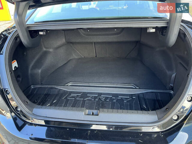 Чорний Хонда Клериті, об'ємом двигуна 1.5 л та пробігом 90 тис. км за 21700 $, фото 22 на Automoto.ua