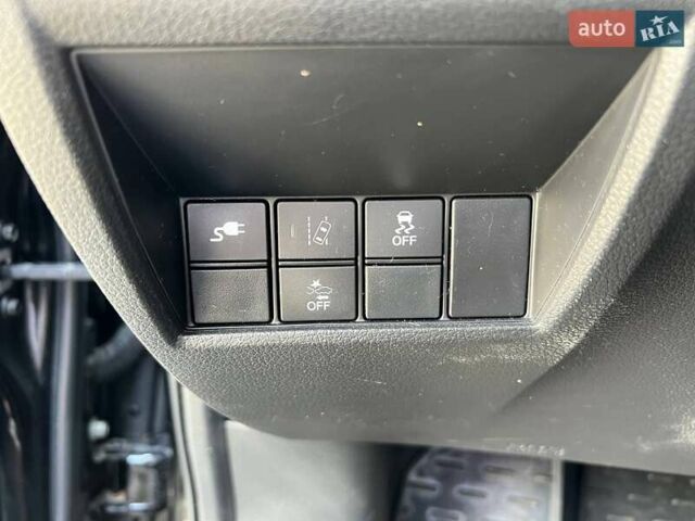 Черный Хонда Клерити, объемом двигателя 1.5 л и пробегом 270 тыс. км за 13990 $, фото 12 на Automoto.ua