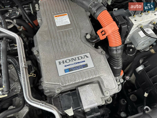 Черный Хонда Клерити, объемом двигателя 1.5 л и пробегом 163 тыс. км за 18900 $, фото 88 на Automoto.ua
