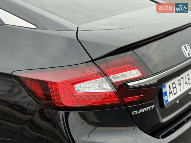 Чорний Хонда Клериті, об'ємом двигуна 1.5 л та пробігом 163 тис. км за 18777 $, фото 20 на Automoto.ua