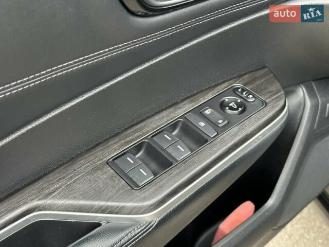 Чорний Хонда Клериті, об'ємом двигуна 1.5 л та пробігом 120 тис. км за 19299 $, фото 20 на Automoto.ua
