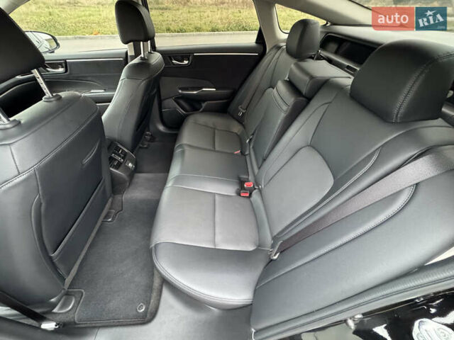 Чорний Хонда Клериті, об'ємом двигуна 1.5 л та пробігом 163 тис. км за 18777 $, фото 65 на Automoto.ua