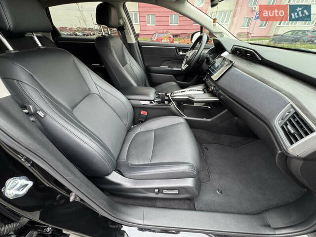 Черный Хонда Клерити, объемом двигателя 1.5 л и пробегом 163 тыс. км за 18900 $, фото 78 на Automoto.ua