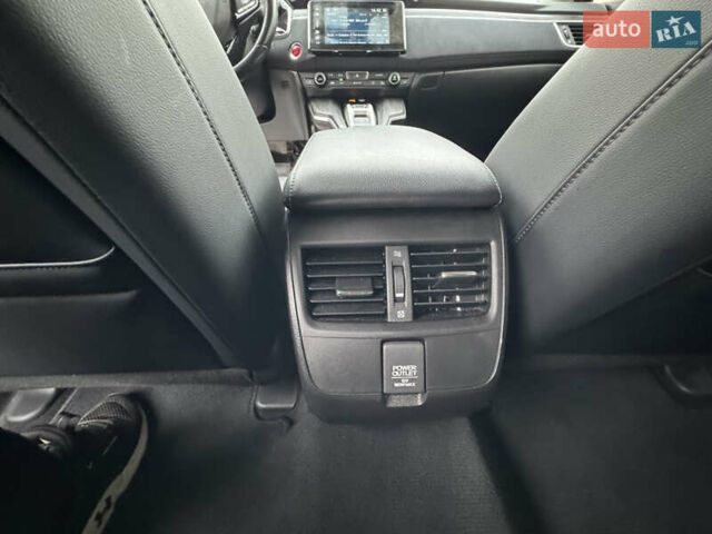 Черный Хонда Клерити, объемом двигателя 1.5 л и пробегом 163 тыс. км за 18900 $, фото 70 на Automoto.ua