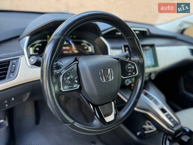Червоний Хонда Клериті, об'ємом двигуна 1.5 л та пробігом 130 тис. км за 18500 $, фото 14 на Automoto.ua