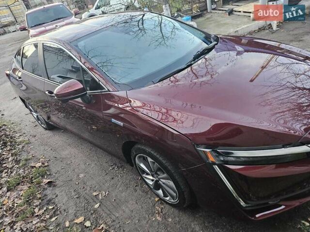 Красный Хонда Клерити, объемом двигателя 1.5 л и пробегом 120 тыс. км за 18800 $, фото 2 на Automoto.ua