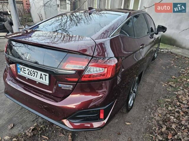 Красный Хонда Клерити, объемом двигателя 1.5 л и пробегом 120 тыс. км за 18800 $, фото 3 на Automoto.ua