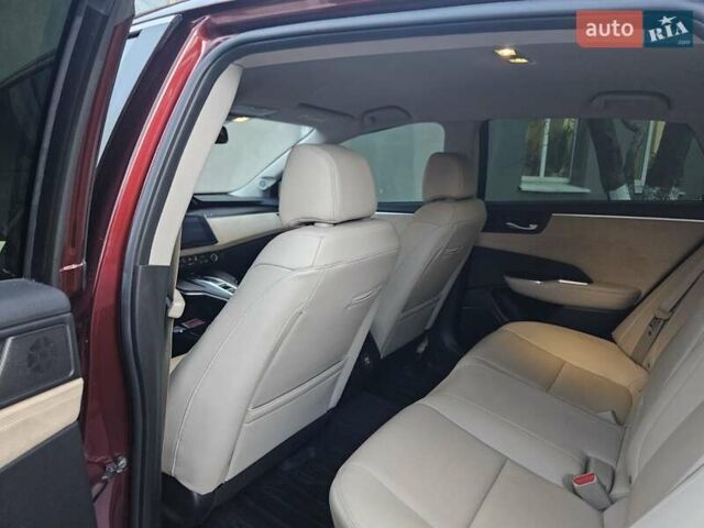 Красный Хонда Клерити, объемом двигателя 1.5 л и пробегом 120 тыс. км за 18800 $, фото 6 на Automoto.ua