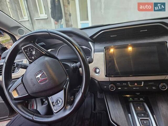 Красный Хонда Клерити, объемом двигателя 1.5 л и пробегом 120 тыс. км за 18800 $, фото 11 на Automoto.ua