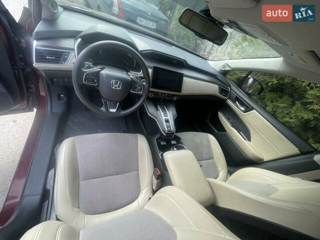 Червоний Хонда Клериті, об'ємом двигуна 1.5 л та пробігом 101 тис. км за 18900 $, фото 2 на Automoto.ua