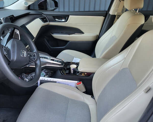 Червоний Хонда Клериті, об'ємом двигуна 1.5 л та пробігом 65 тис. км за 19500 $, фото 7 на Automoto.ua