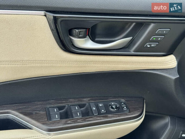 Красный Хонда Клерити, объемом двигателя 1.5 л и пробегом 85 тыс. км за 17500 $, фото 14 на Automoto.ua