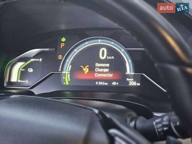 Красный Хонда Клерити, объемом двигателя 1.5 л и пробегом 120 тыс. км за 18800 $, фото 10 на Automoto.ua