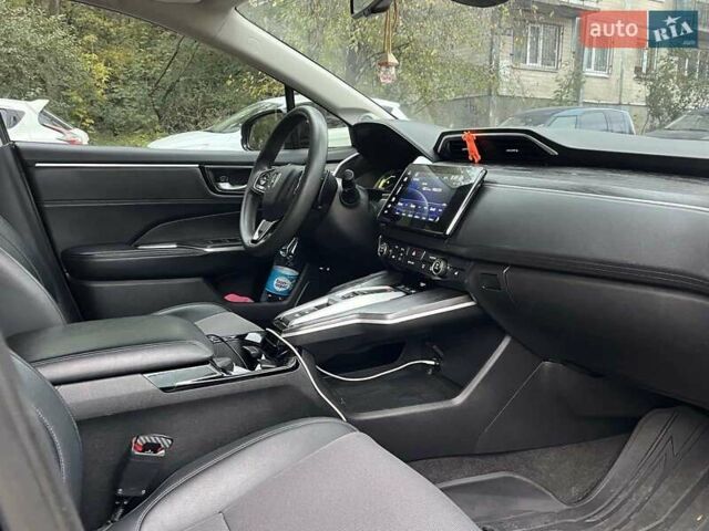 Хонда Клерити, объемом двигателя 1.5 л и пробегом 180 тыс. км за 15300 $, фото 10 на Automoto.ua