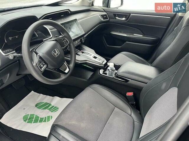 Хонда Клерити, объемом двигателя 1.5 л и пробегом 180 тыс. км за 15300 $, фото 12 на Automoto.ua