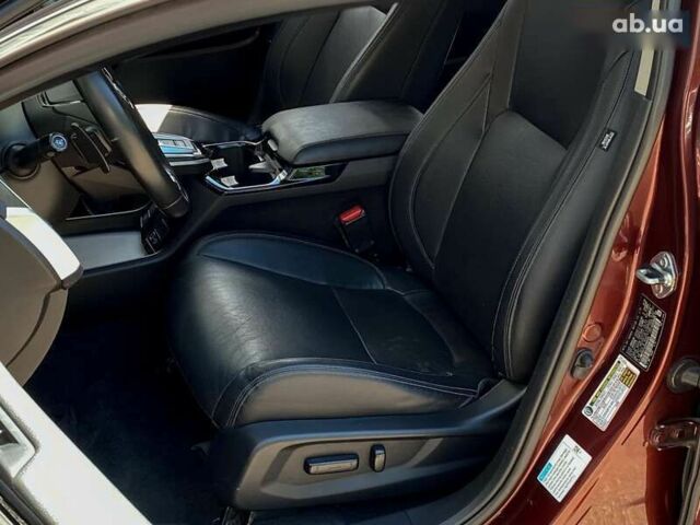 Хонда Клерити, объемом двигателя 0 л и пробегом 107 тыс. км за 18900 $, фото 11 на Automoto.ua