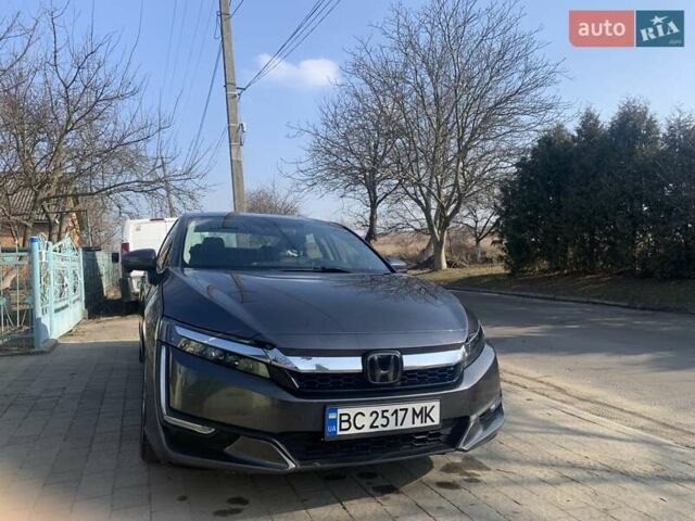 Серый Хонда Клерити, объемом двигателя 1.5 л и пробегом 74 тыс. км за 19800 $, фото 3 на Automoto.ua