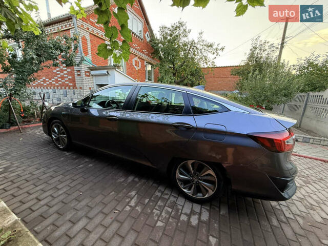 Серый Хонда Клерити, объемом двигателя 1.5 л и пробегом 161 тыс. км за 18100 $, фото 3 на Automoto.ua