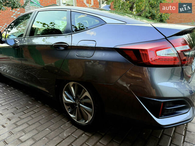 Серый Хонда Клерити, объемом двигателя 1.5 л и пробегом 161 тыс. км за 18100 $, фото 10 на Automoto.ua