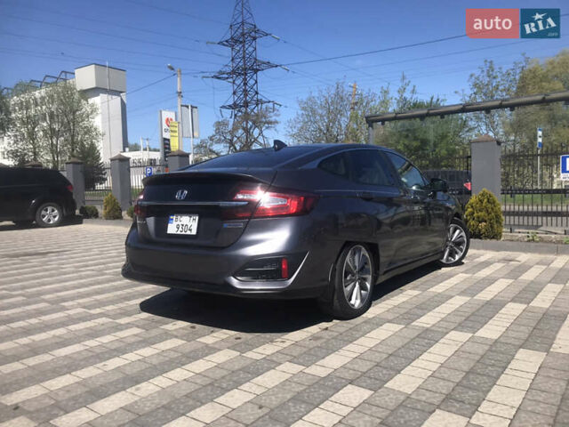 Серый Хонда Клерити, объемом двигателя 1.5 л и пробегом 198 тыс. км за 15500 $, фото 1 на Automoto.ua