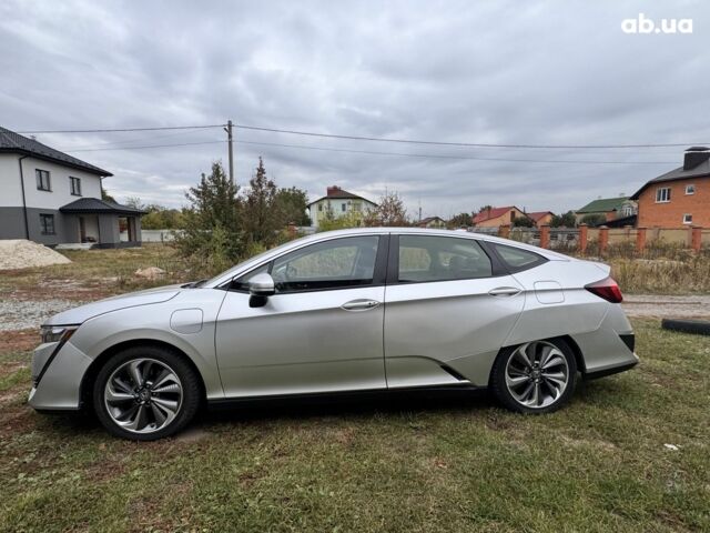 Серый Хонда Клерити, объемом двигателя 1.5 л и пробегом 87 тыс. км за 19200 $, фото 1 на Automoto.ua