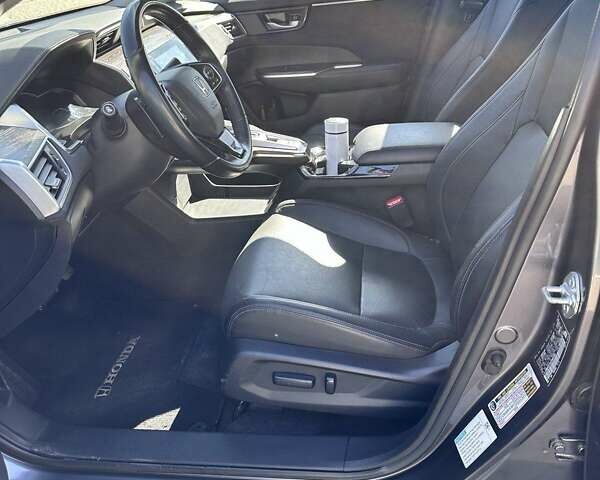 Сірий Хонда Клериті, об'ємом двигуна 1.5 л та пробігом 126 тис. км за 21400 $, фото 5 на Automoto.ua