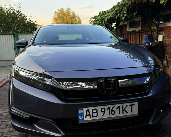 Серый Хонда Клерити, объемом двигателя 1.5 л и пробегом 161 тыс. км за 18100 $, фото 1 на Automoto.ua