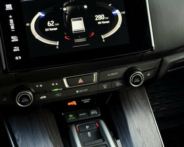 Серый Хонда Клерити, объемом двигателя 1.5 л и пробегом 161 тыс. км за 18100 $, фото 26 на Automoto.ua